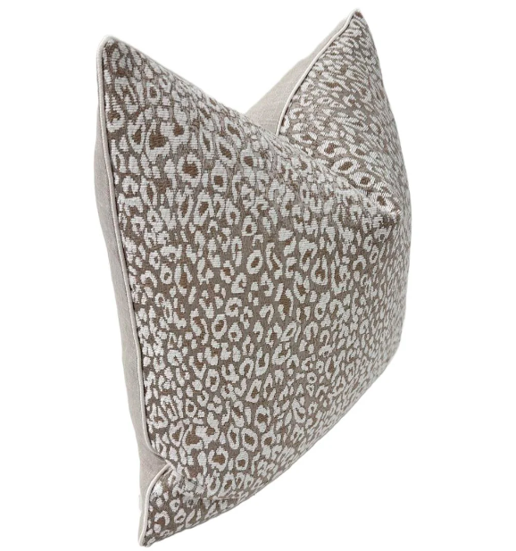 Scalamandre & Aldeco - Leopard in White Star