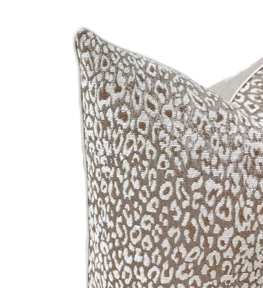 Scalamandre & Aldeco - Leopard in White Star