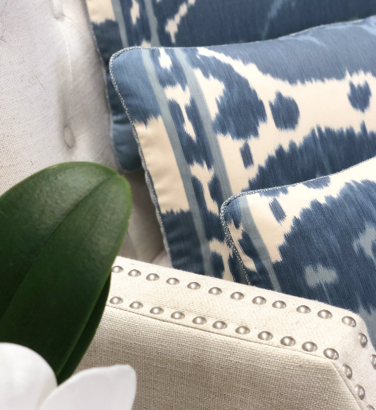 Schumacher - Samarkand Ikat II in Porcelain