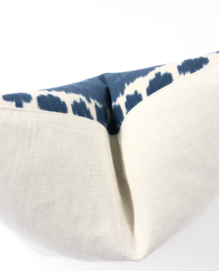 Schumacher - Samarkand Ikat II in Porcelain