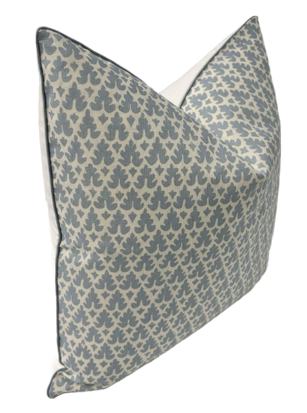 Quadrille - Volpi in Soft Windsor Blue on Tint