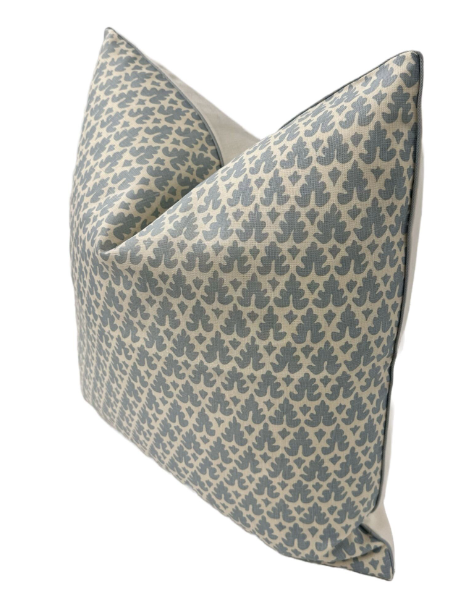 Quadrille - Volpi in Soft Windsor Blue on Tint