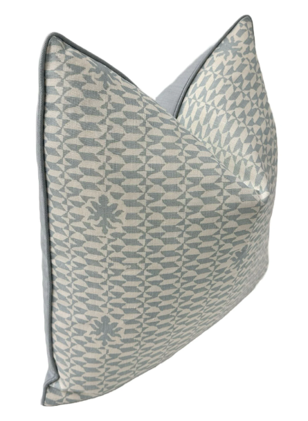 Quadrille - Carlo II Neutral in Soft Windsor Blue