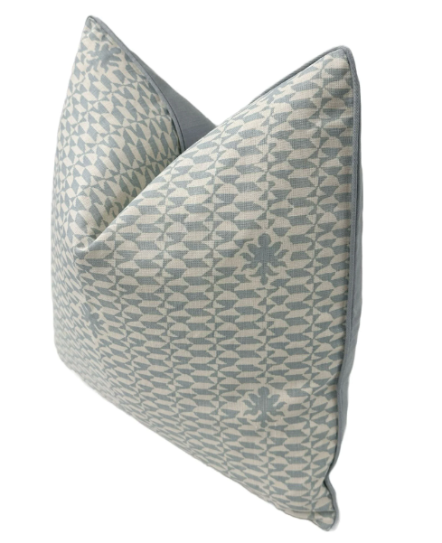 Quadrille - Carlo II Neutral in Soft Windsor Blue