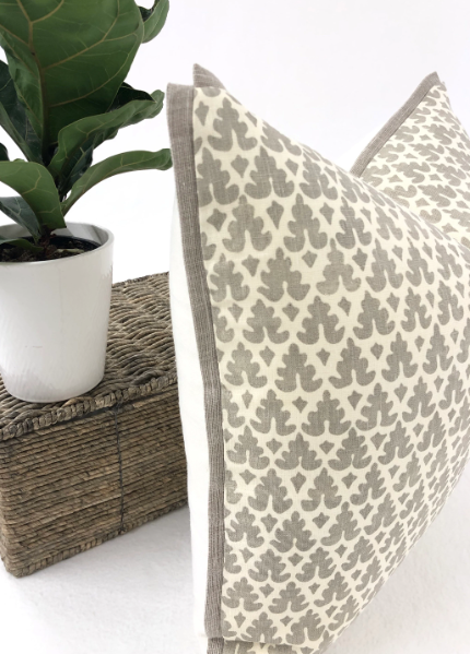 Quadrille - Volpi in Grey