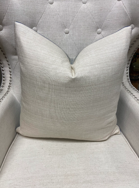 Colefax & Fowler - Lamber in Old Blue