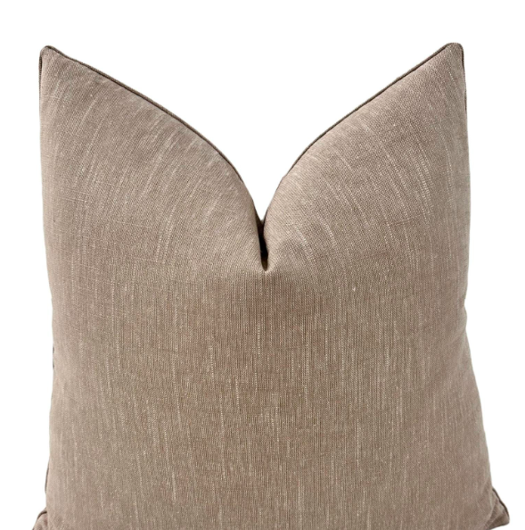 Colefax & Fowler - Paisley Leaf in Red