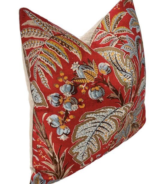 Colefax & Fowler - Paisley Leaf in Red