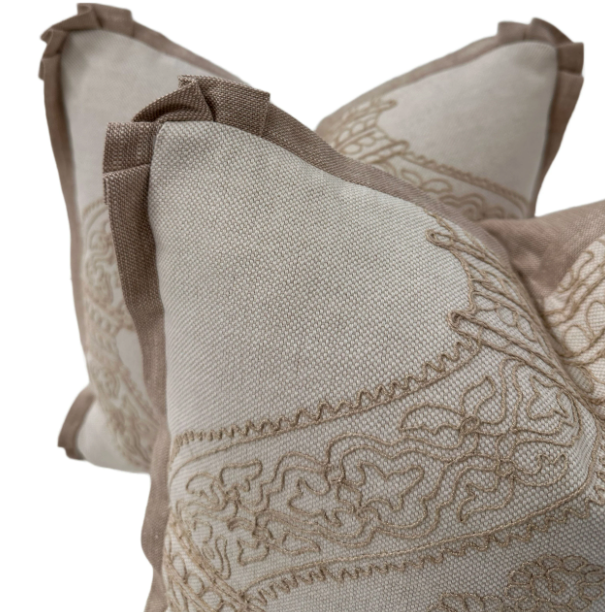 Cowtan & Tout - Damask Palermo in Sand