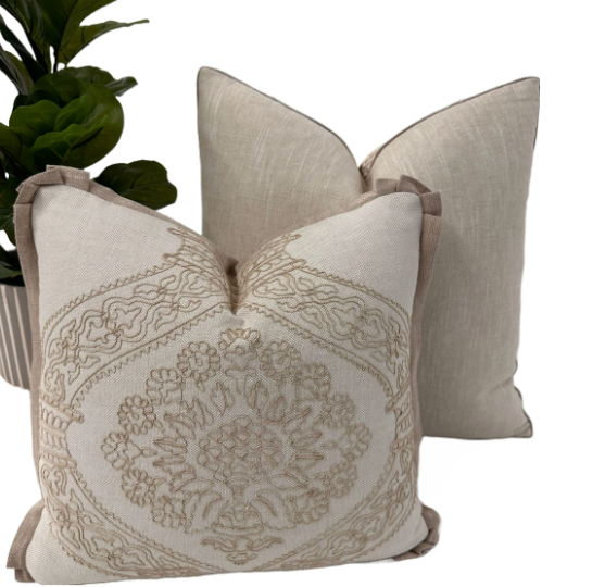Cowtan & Tout - Damask Palermo in Sand