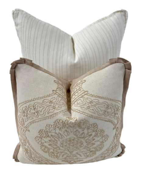 Cowtan & Tout - Damask Palermo in Sand