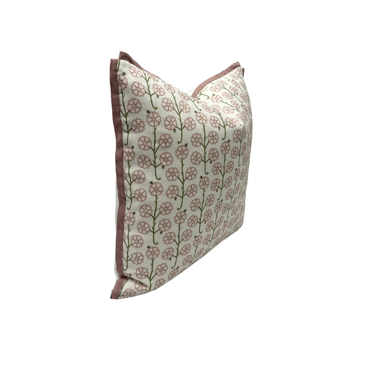 Schumacher - Gardenia in Rose