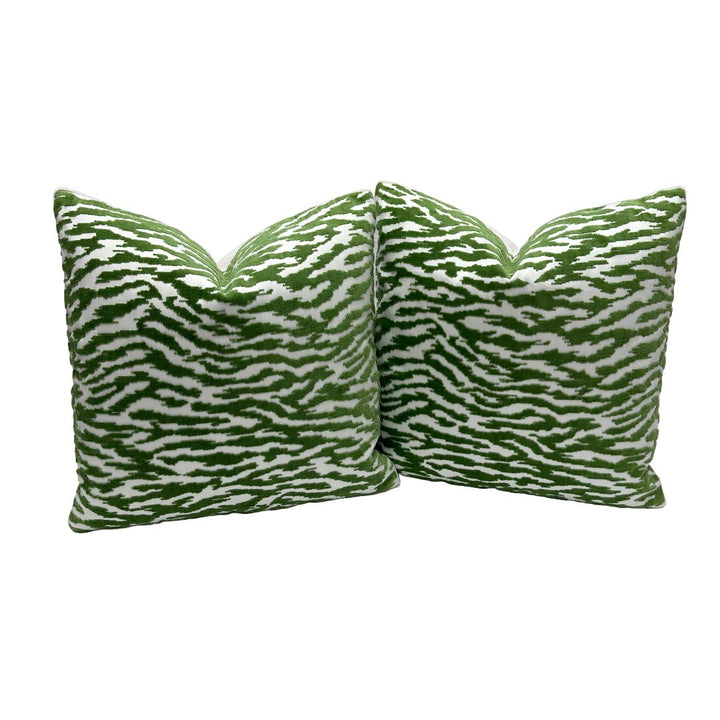 Anna French - Tadoba Velvet in Kelly