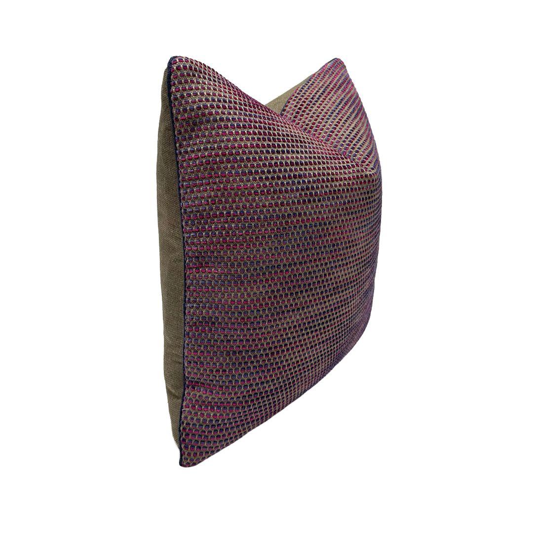 Osborne & Little - Dots in Pink/Violet