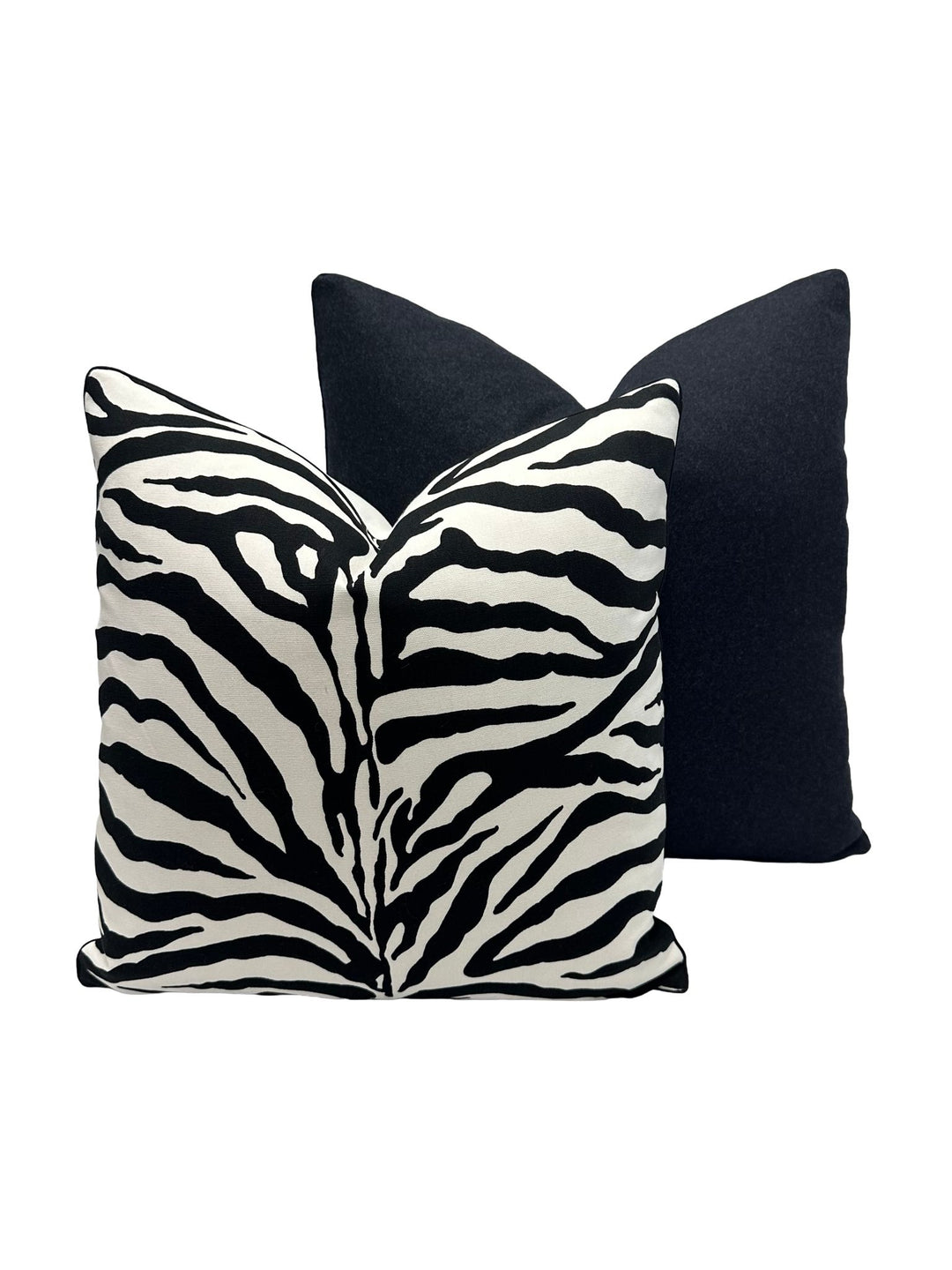 Carleton V -  On Safari in Black