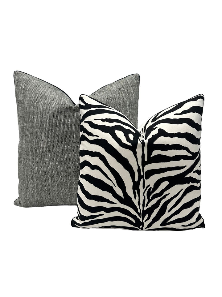 Carleton V -  On Safari in Black