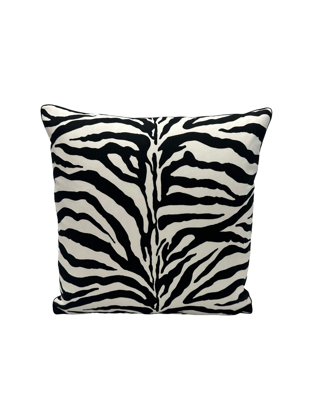 Carleton V -  On Safari in Black