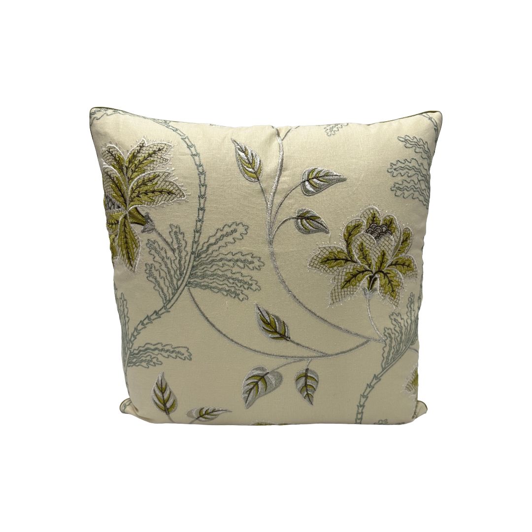 Colefax & Fowler - Elina Linen Embroidery in Leaf