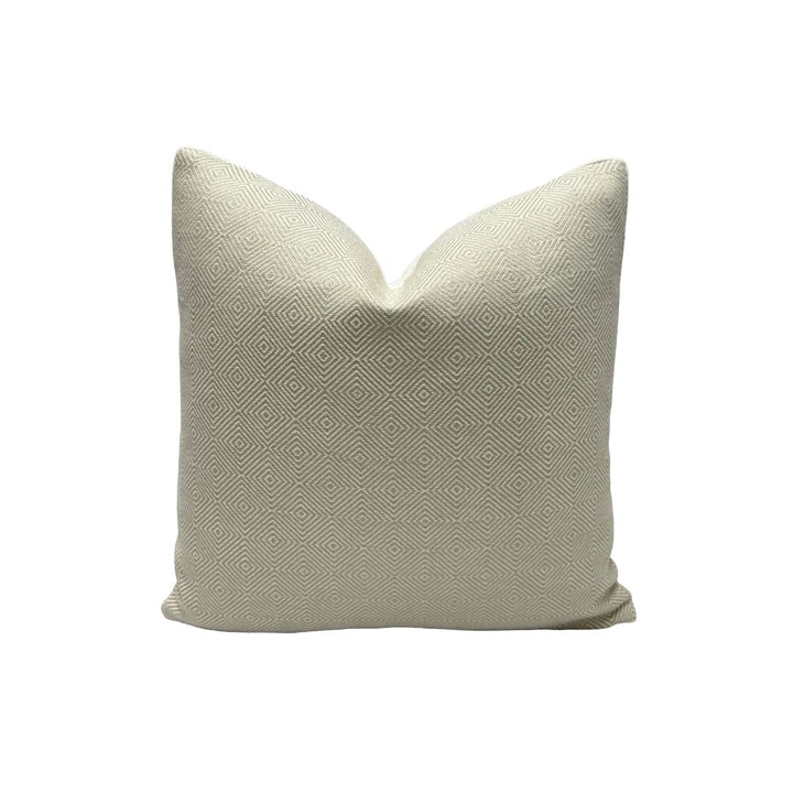 Colefax & Fowler - Darby in Natural