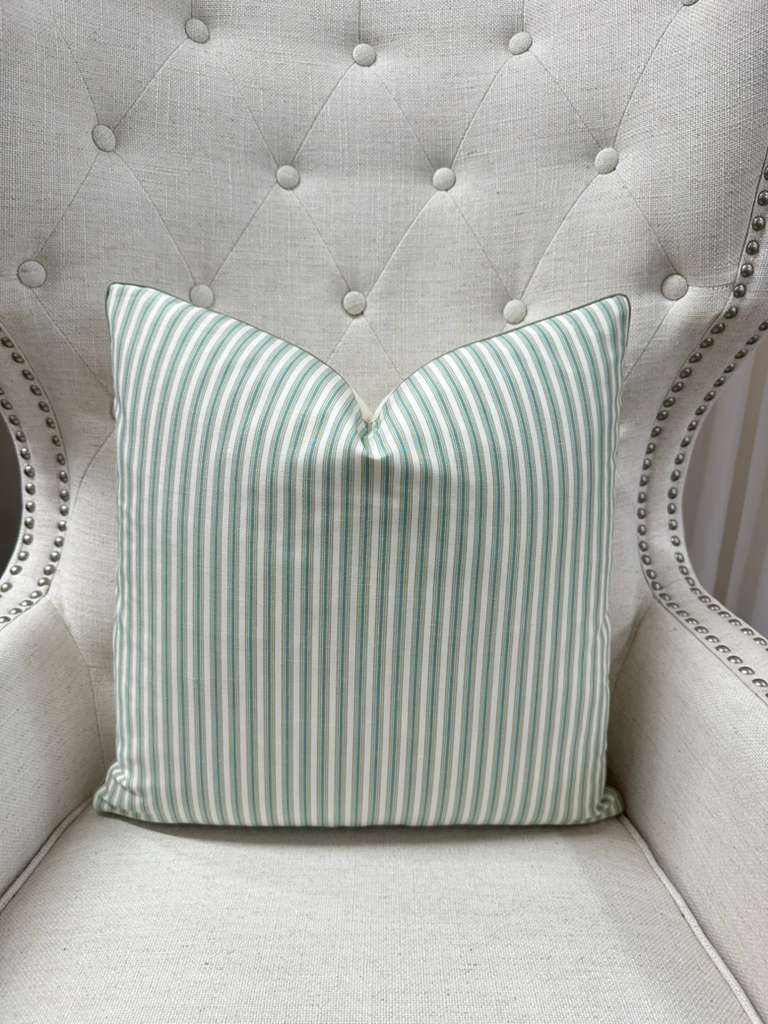 Colefax & Fowler - Elmscott Stripe in Emerald