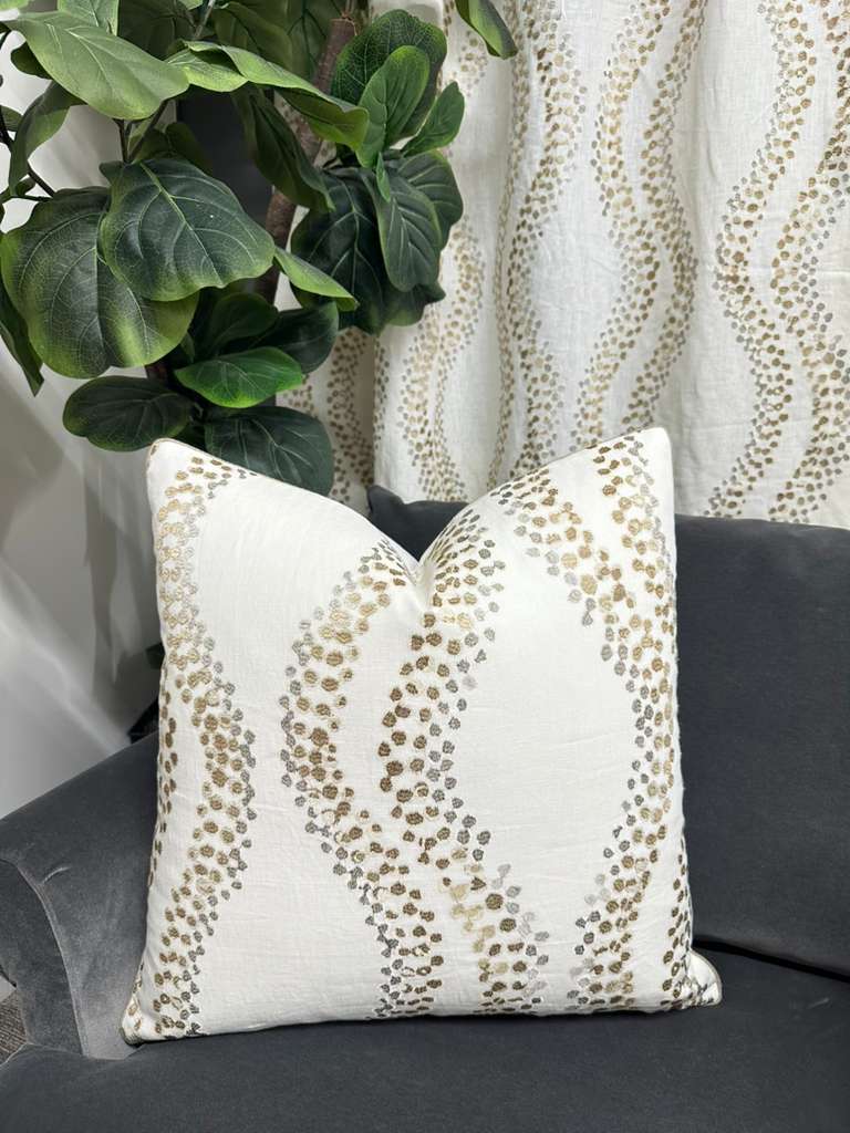 Cowtan & Tout - Aventura in Sand