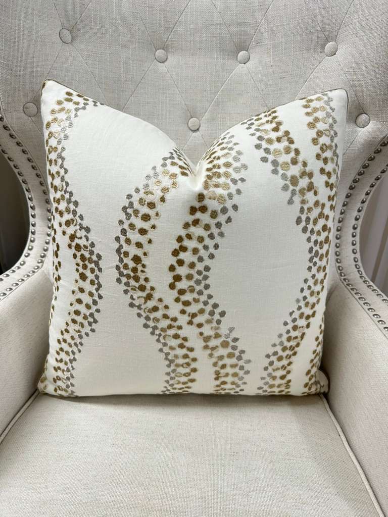 Cowtan & Tout - Aventura in Sand