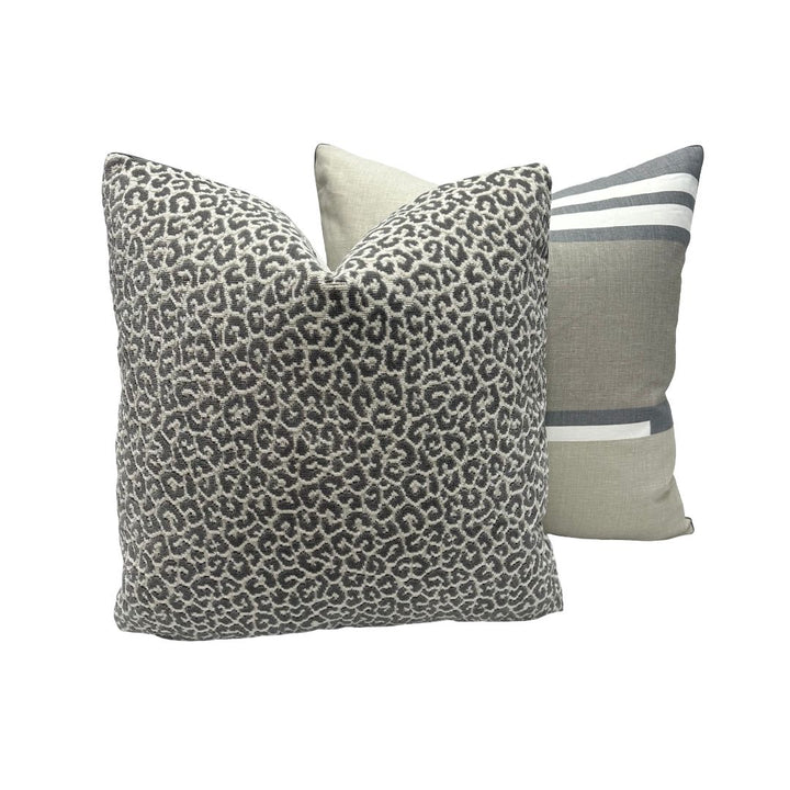Petite Arabesque in Blue Grey