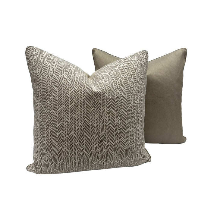 Arrow Weave in Brown