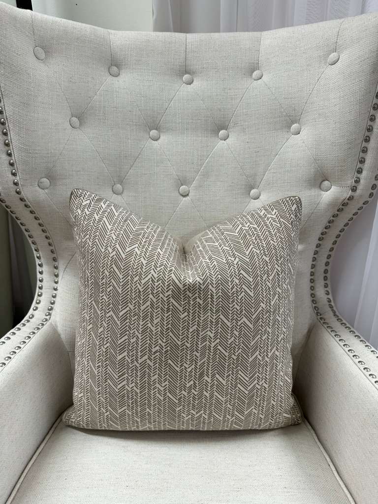Arrow Weave in Brown