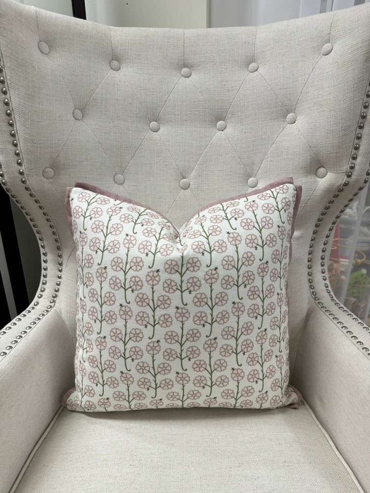 Schumacher - Gardenia in Rose