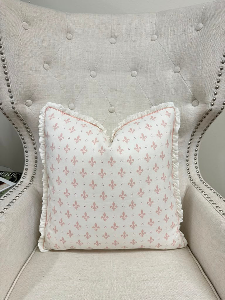 Schumacher - Fleur De Lis in Blush