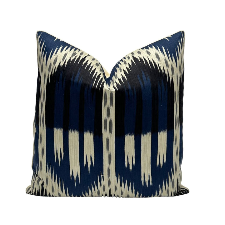 Schumacher - Bukhara Ikat in Indigo