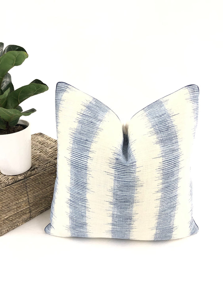 Schumacher - Attleboro Ikat in Blues