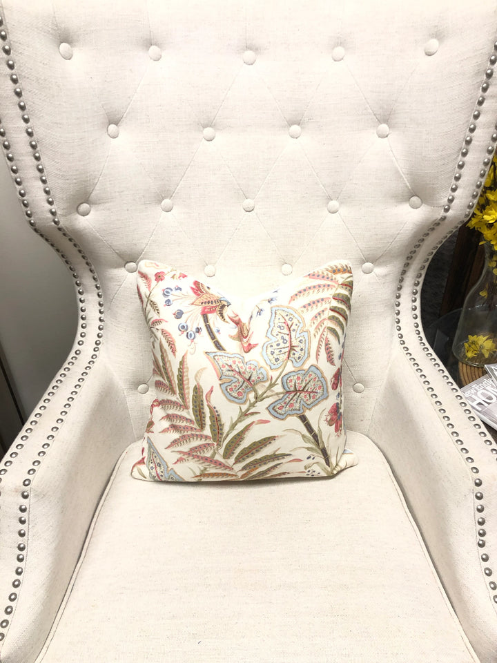 Colefax & Fowler - Paisley Leaf in Tomato/Aqua