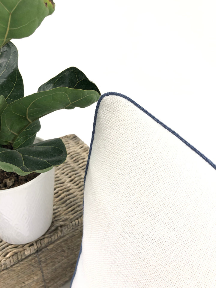 Schumacher - Attleboro Ikat in Blues