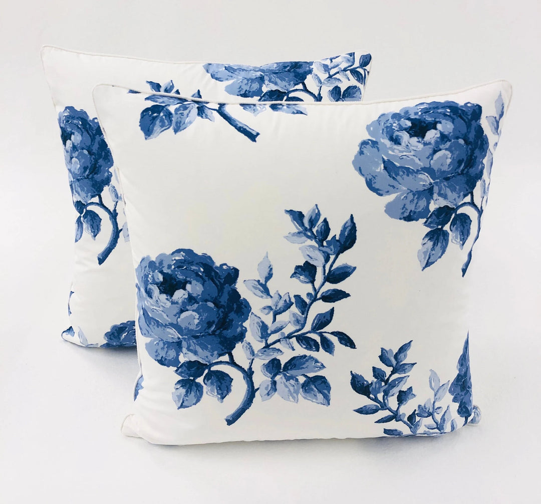 Manuel Canovas - Rosa in Blue/White