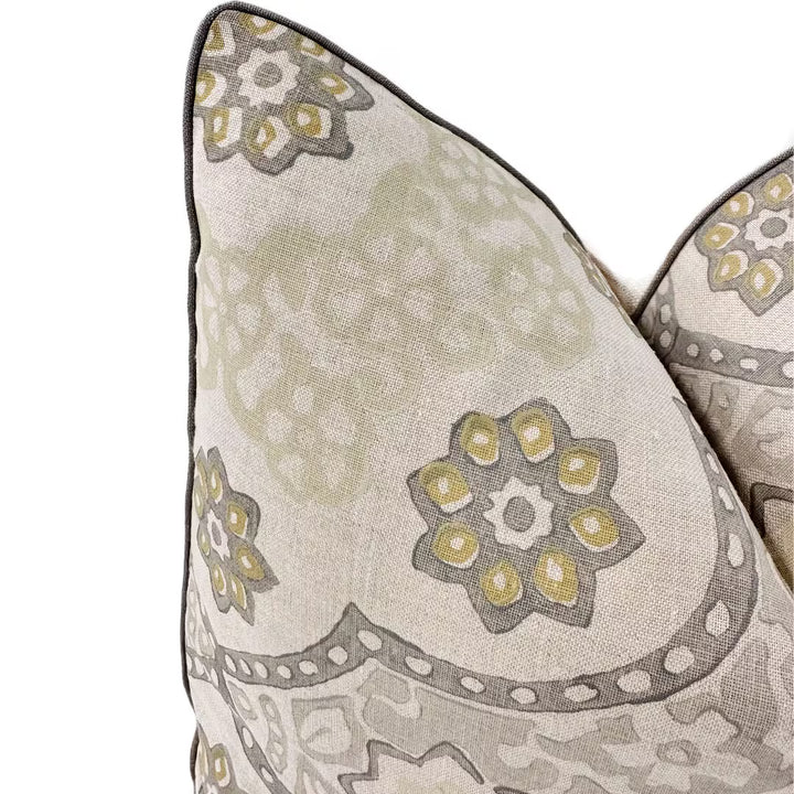 Galbraith & Paul - Seville Medallion in Ash