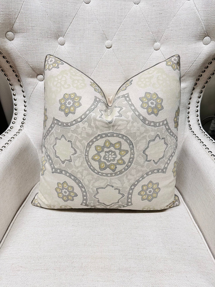 Galbraith & Paul - Seville Medallion in Ash