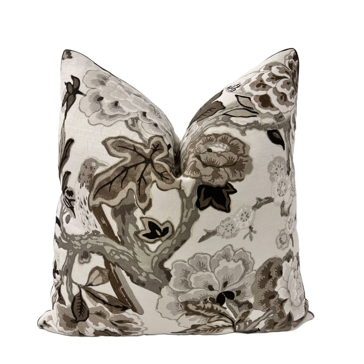 Schumacher - Bermuda Blossoms in Snow