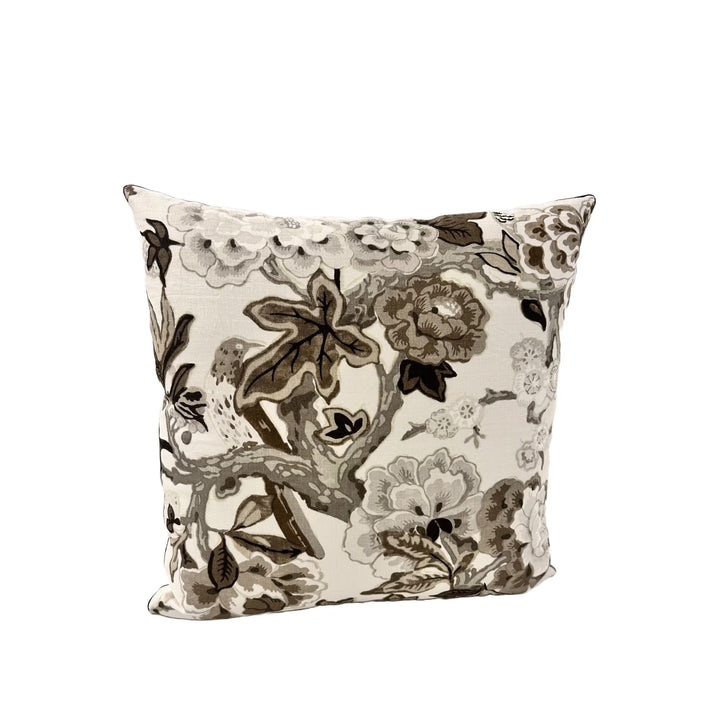 Schumacher - Bermuda Blossoms in Snow