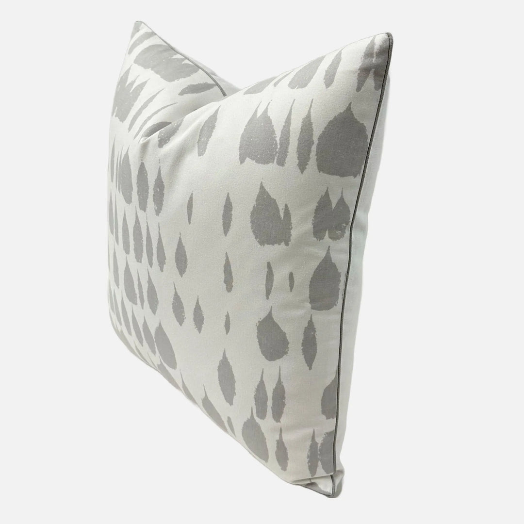 Schumacher - Queen of Spain Sheer in Dove