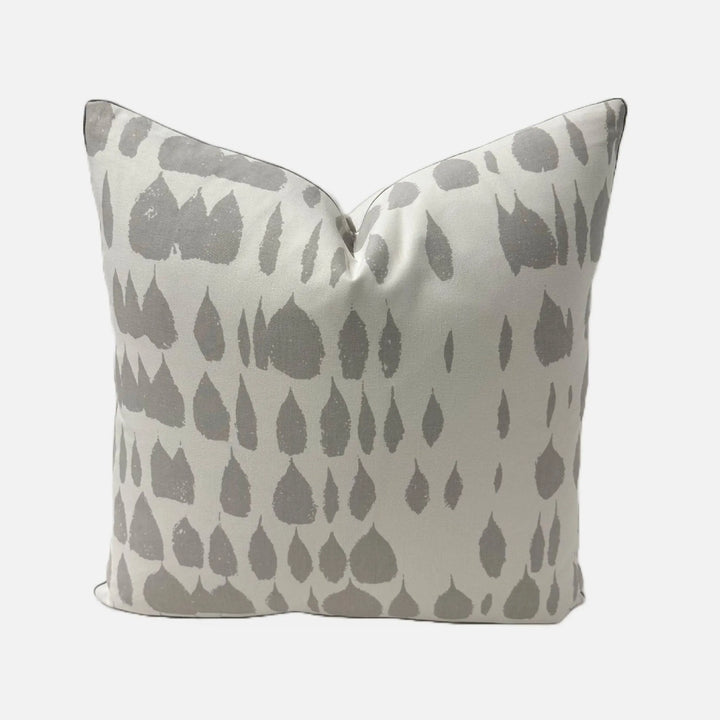 Schumacher - Queen of Spain Sheer in Dove