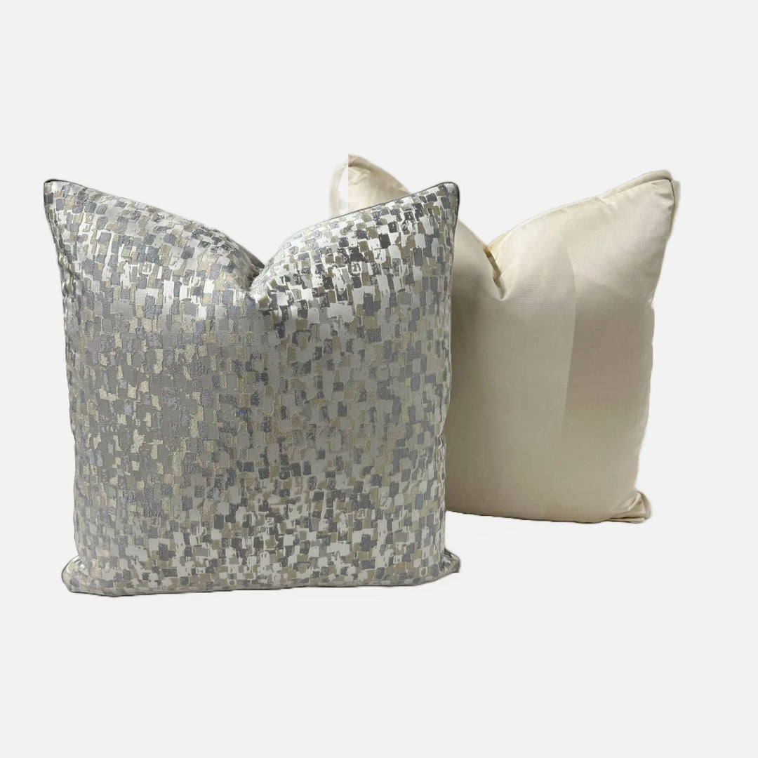 Jane Churchill - Batali in Silver
