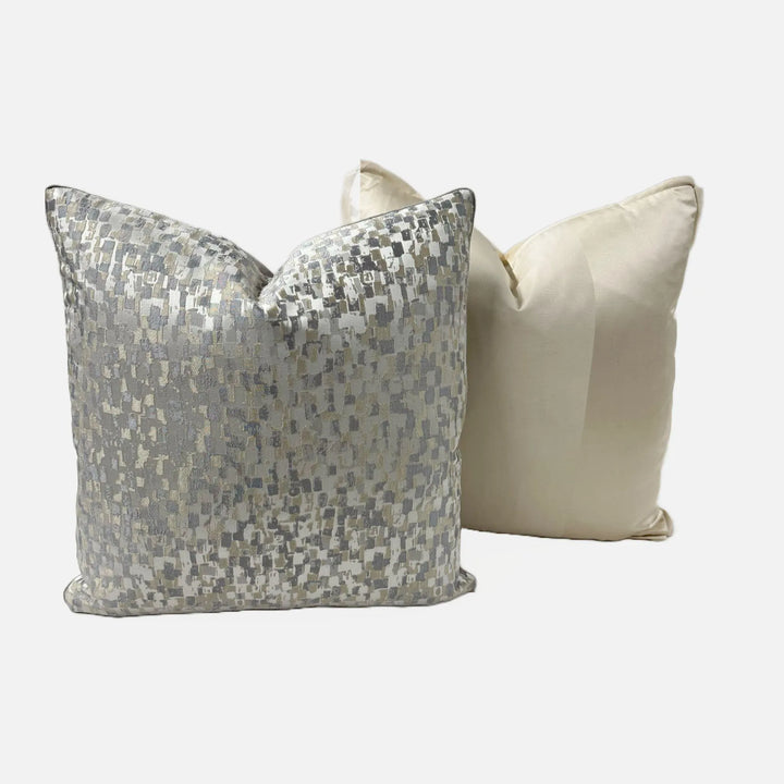 Jane Churchill - Batali in Silver
