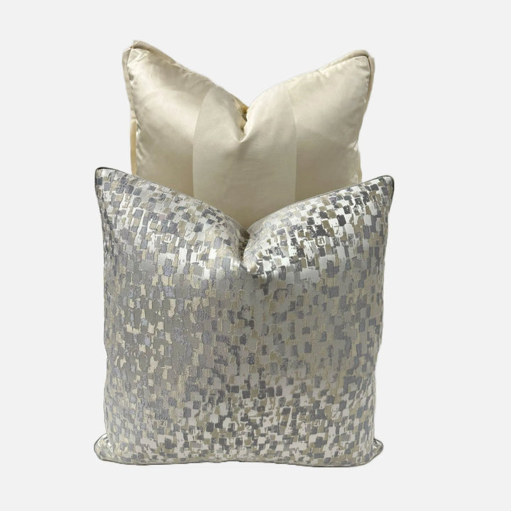 Jane Churchill - Batali in Silver