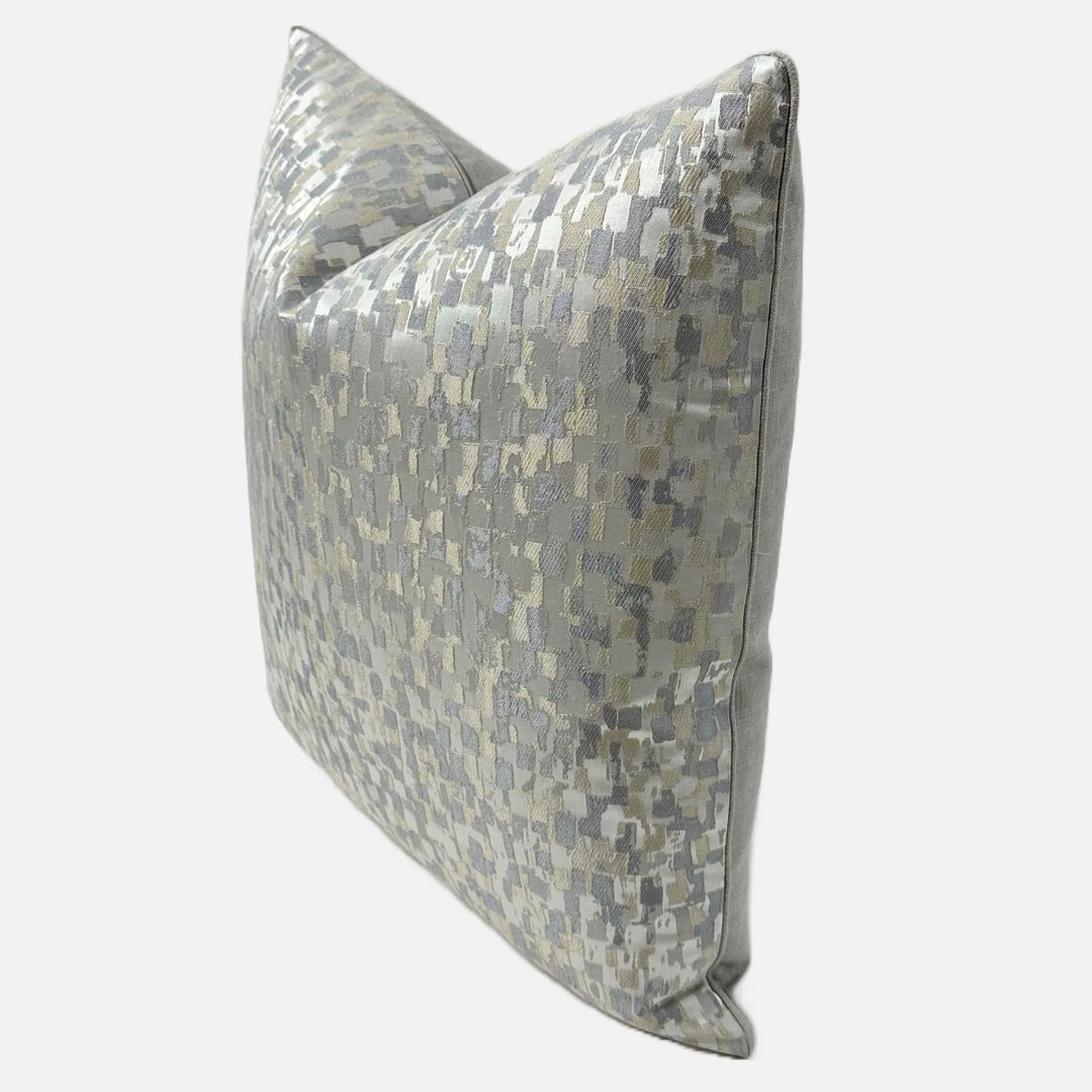Jane Churchill - Batali in Silver