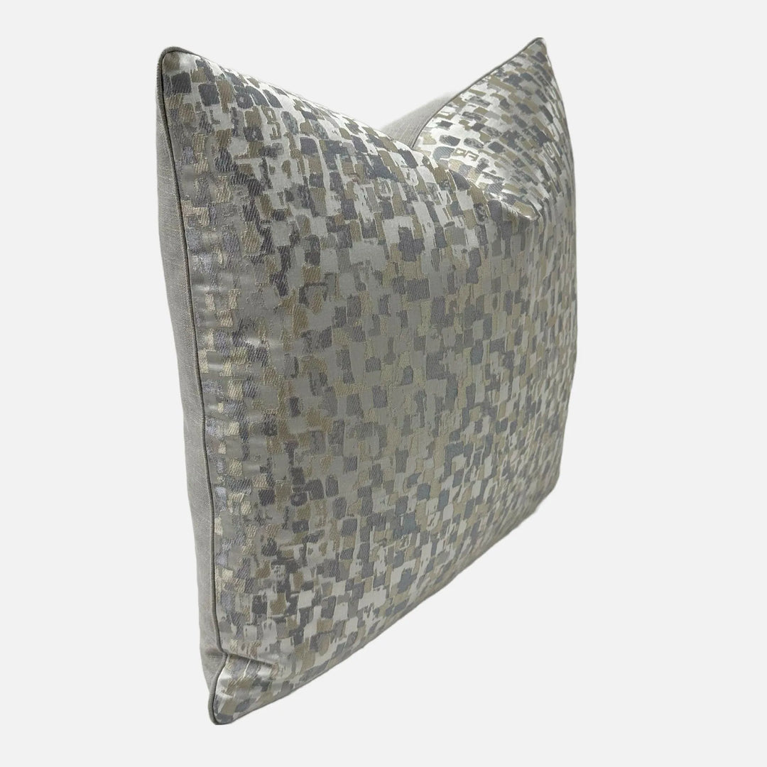 Jane Churchill - Batali in Silver