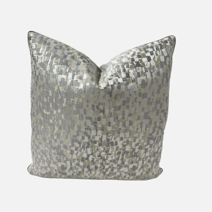 Jane Churchill - Batali in Silver