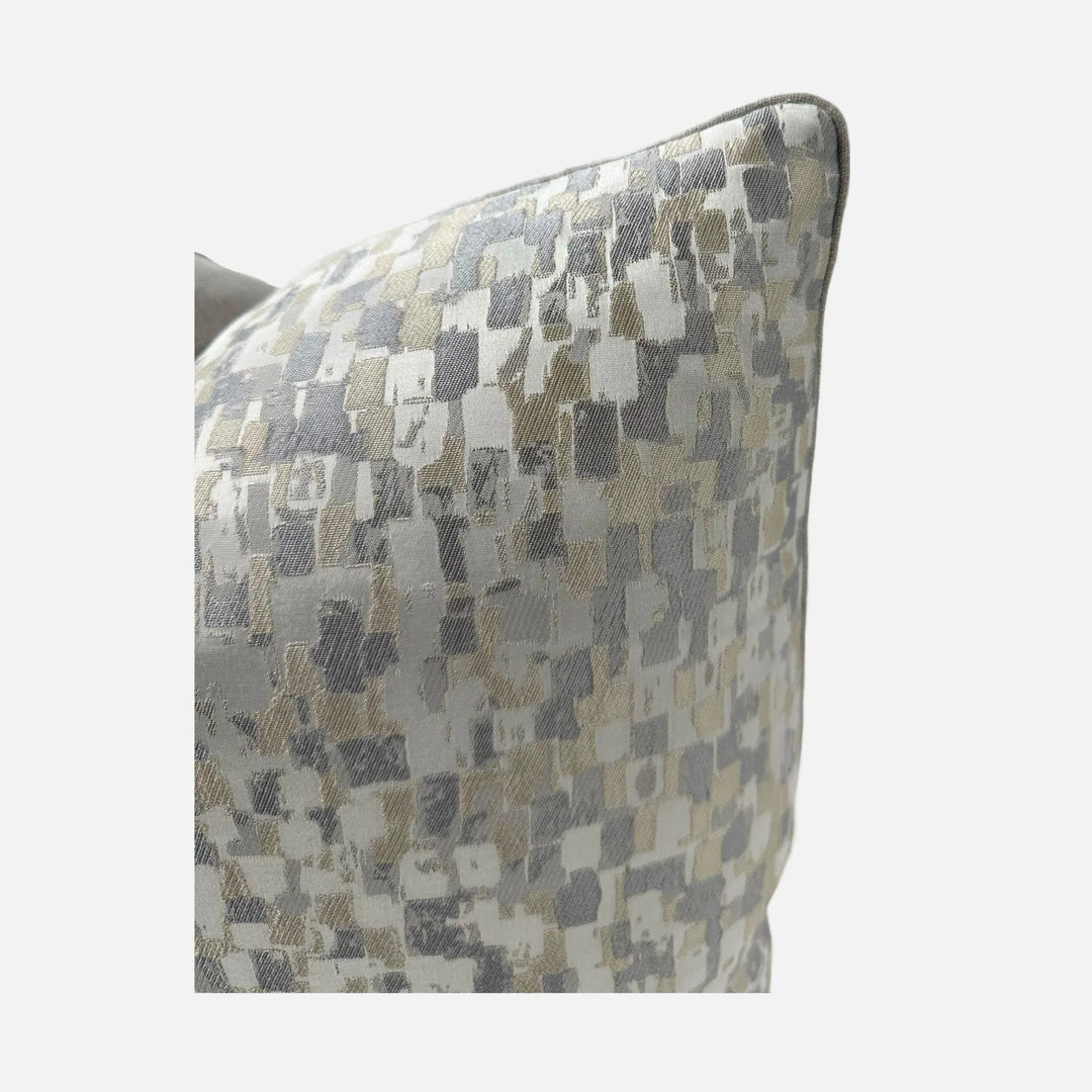 Jane Churchill - Batali in Silver