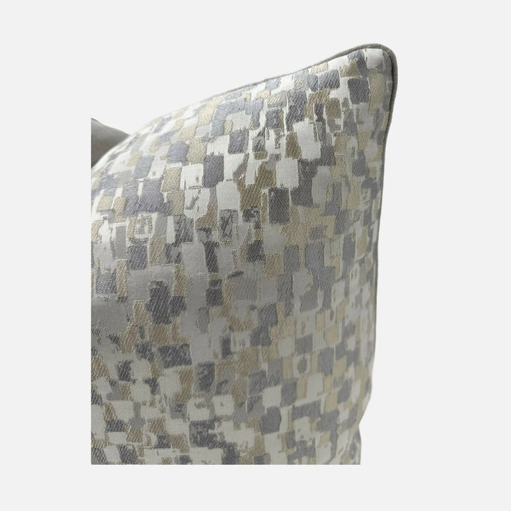 Jane Churchill - Batali in Silver